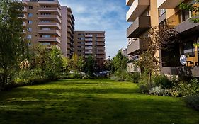 Jad - Urban Plaza - Luxury 3 Rooms & 2 Rooms Apartments